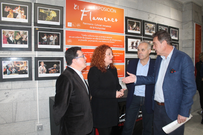 Un libro conmemora los 50 aos del Festival Flamenco Lucero del Alba